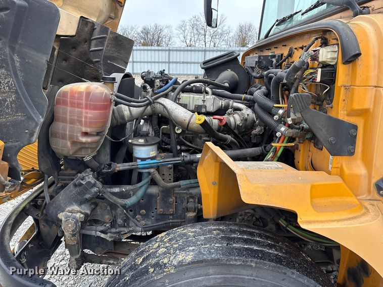 image for item YA1463 2009 IC PB105 school bus