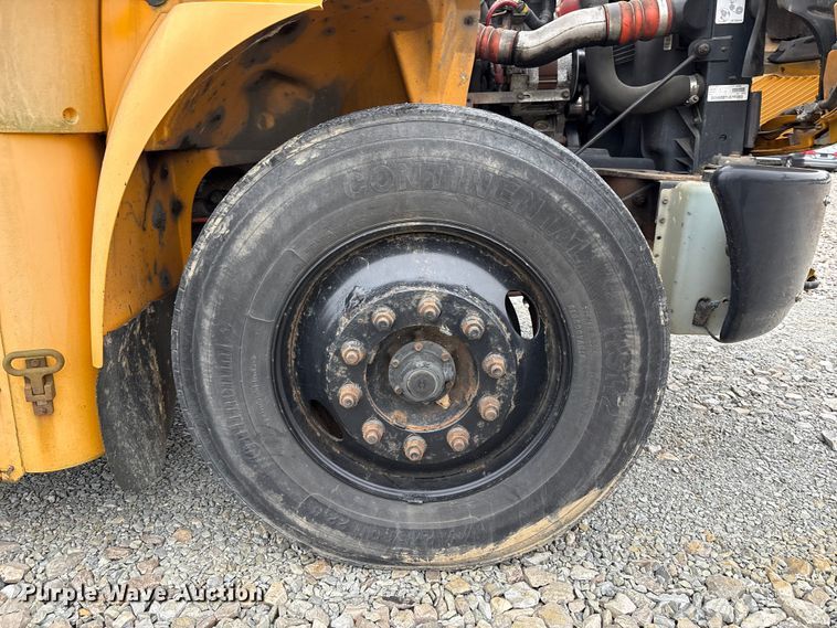 image for item YA1463 2009 IC PB105 school bus