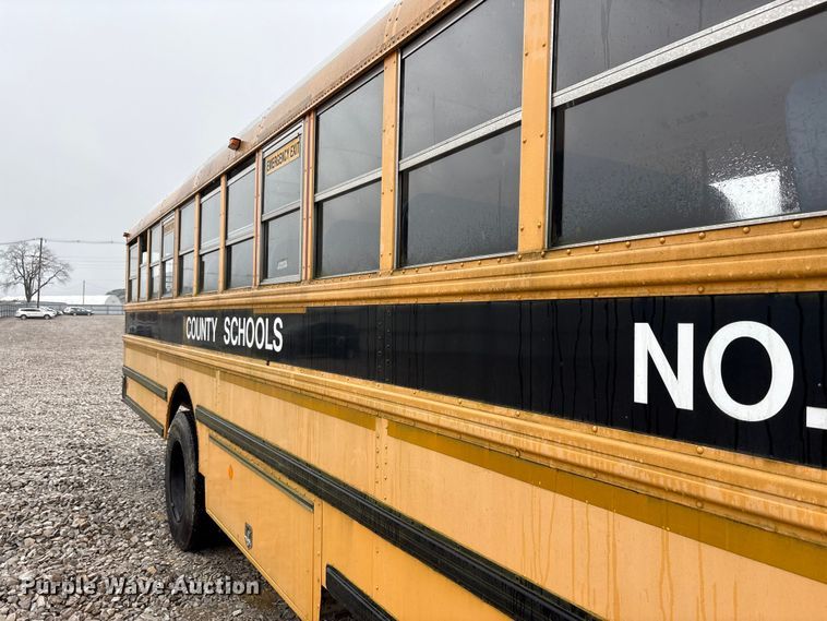 image for item YA1464 2009 IC PB105 school bus