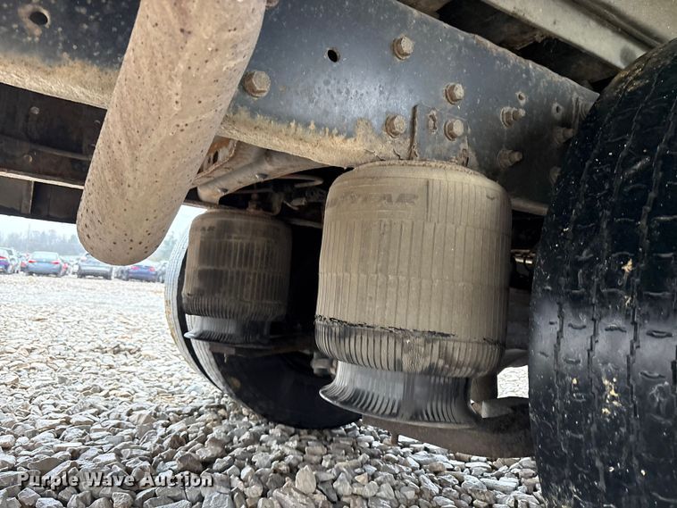 image for item YA1464 2009 IC PB105 school bus