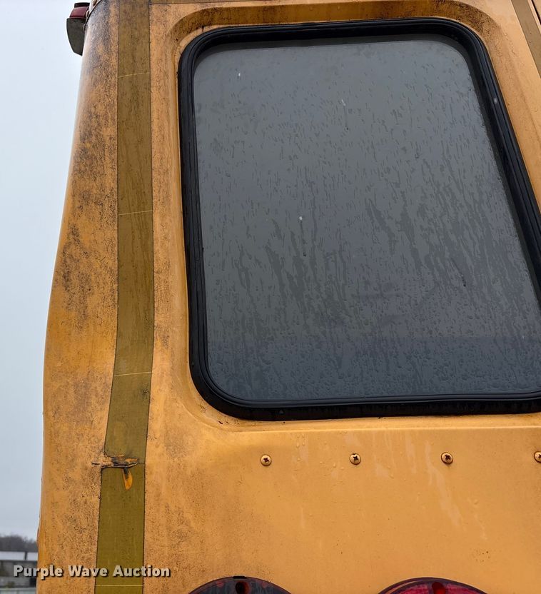 image for item YA1464 2009 IC PB105 school bus