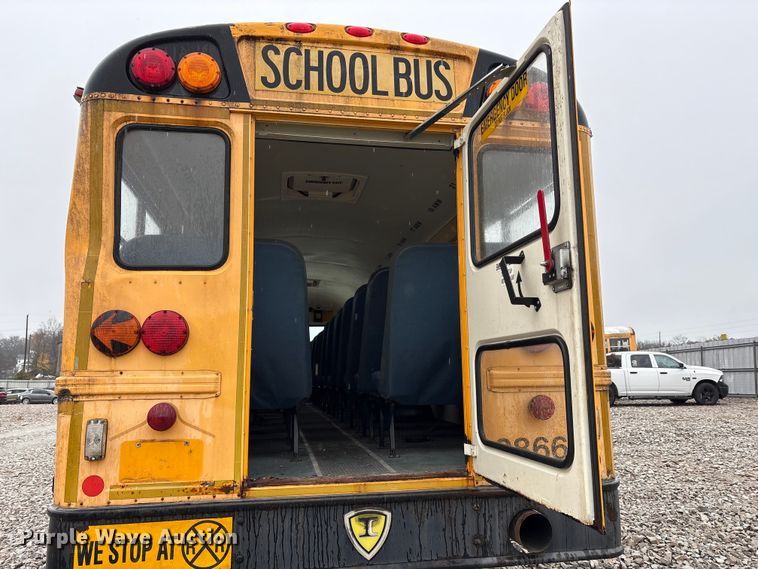 image for item YA1464 2009 IC PB105 school bus