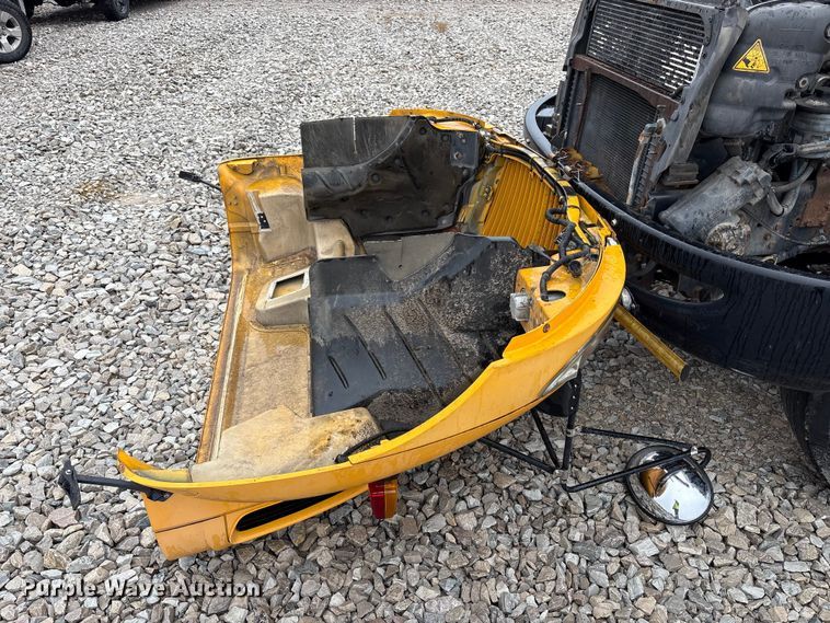 image for item YA1464 2009 IC PB105 school bus