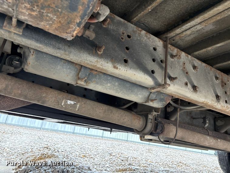 image for item YA1464 2009 IC PB105 school bus