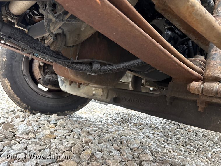 image for item YA1464 2009 IC PB105 school bus