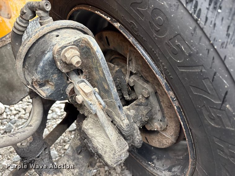 image for item YA1464 2009 IC PB105 school bus