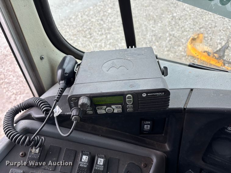 image for item YA1464 2009 IC PB105 school bus