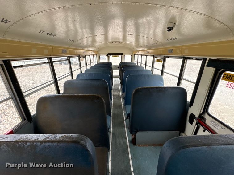 image for item YA1464 2009 IC PB105 school bus