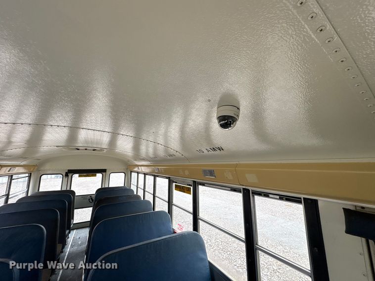 image for item YA1464 2009 IC PB105 school bus