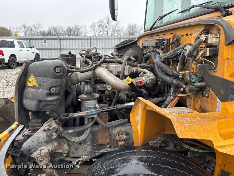 image for item YA1464 2009 IC PB105 school bus