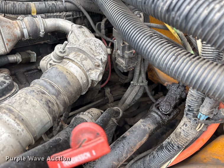 image for item YA1464 2009 IC PB105 school bus