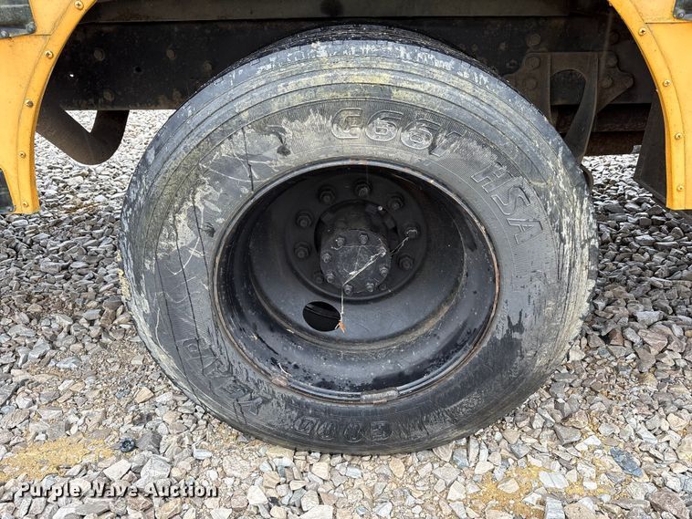 image for item YA1464 2009 IC PB105 school bus