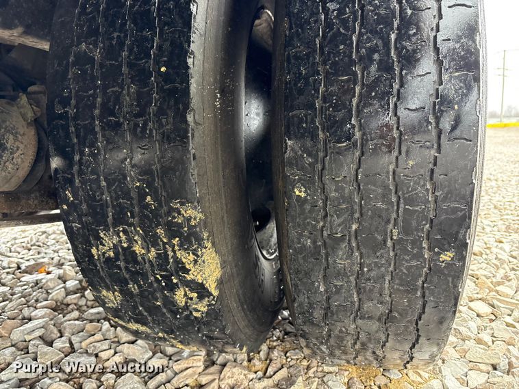 image for item YA1464 2009 IC PB105 school bus