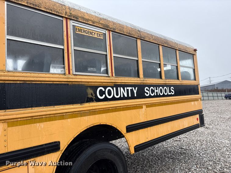 image for item YA1465 2009 IC PB105 school bus