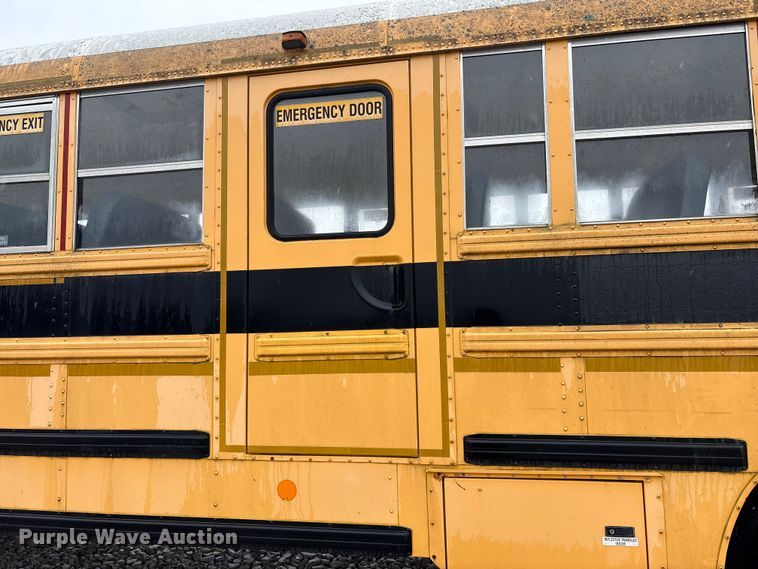 image for item YA1465 2009 IC PB105 school bus