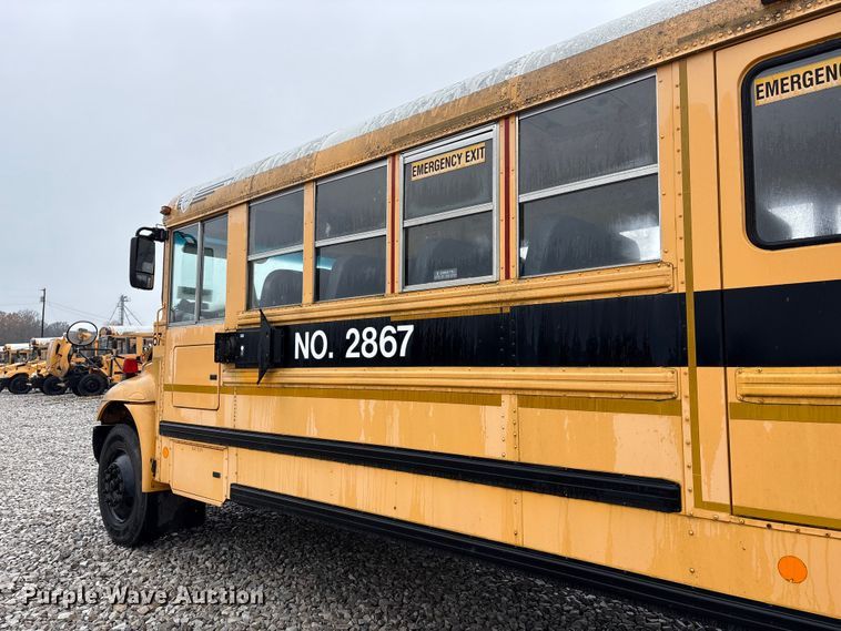 image for item YA1465 2009 IC PB105 school bus