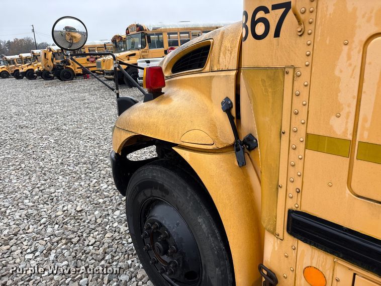 image for item YA1465 2009 IC PB105 school bus