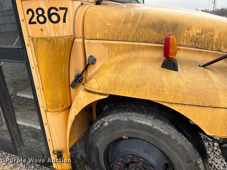 image for item YA1465 2009 IC PB105 school bus