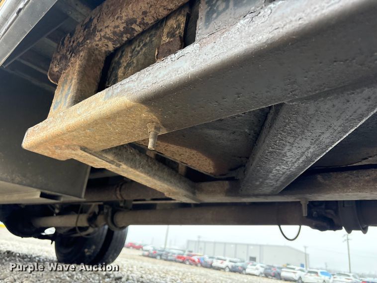 image for item YA1465 2009 IC PB105 school bus