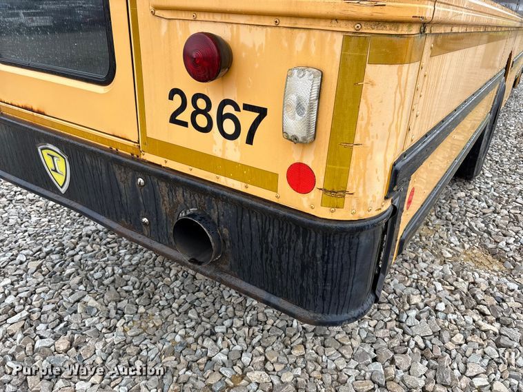 image for item YA1465 2009 IC PB105 school bus