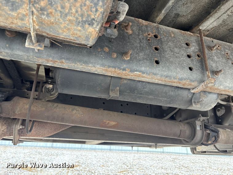 image for item YA1465 2009 IC PB105 school bus