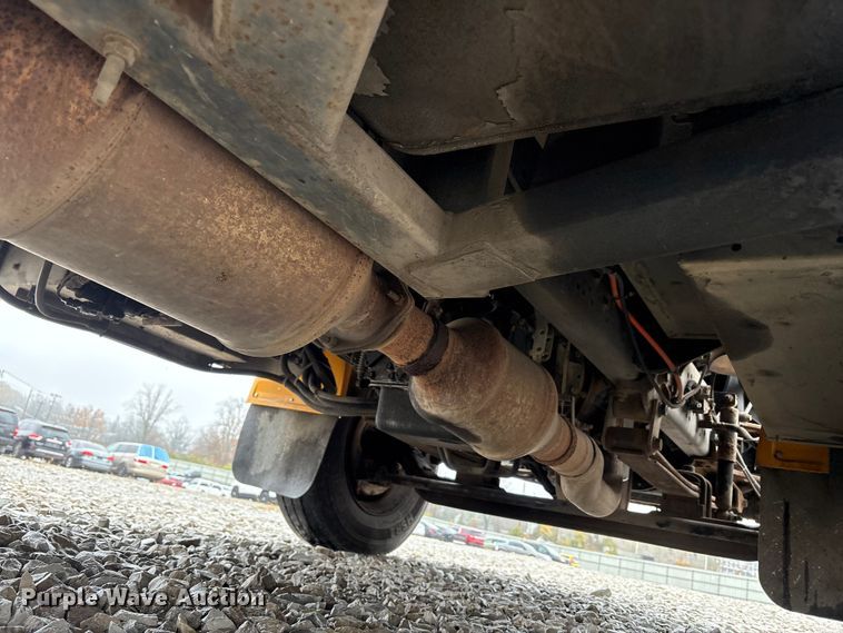 image for item YA1465 2009 IC PB105 school bus