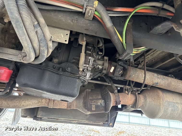 image for item YA1465 2009 IC PB105 school bus