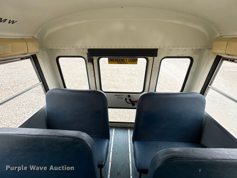 image for item YA1465 2009 IC PB105 school bus