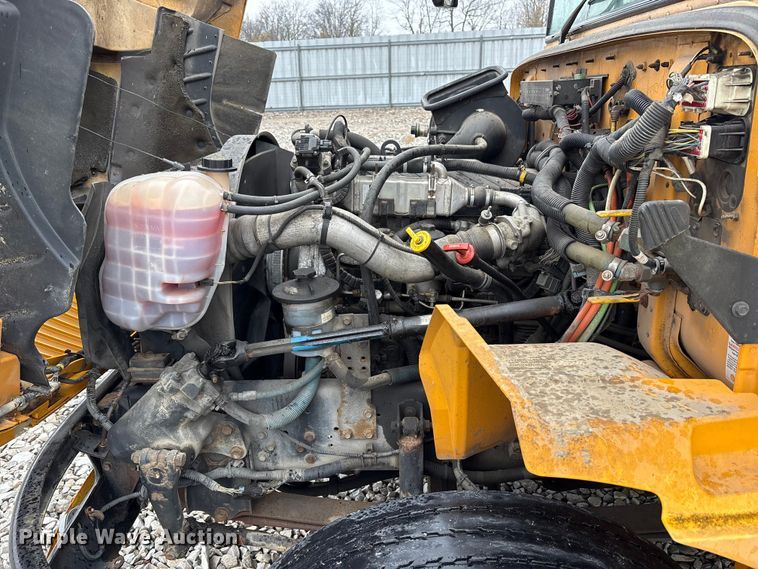 image for item YA1465 2009 IC PB105 school bus