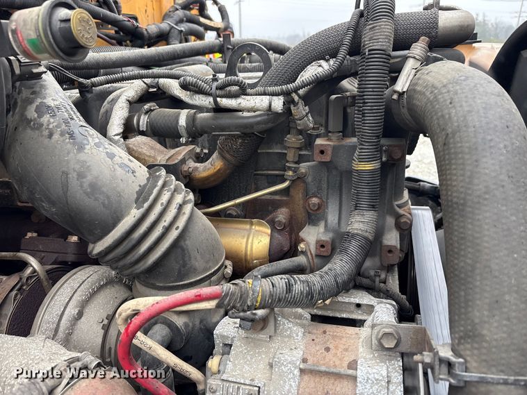 image for item YA1465 2009 IC PB105 school bus