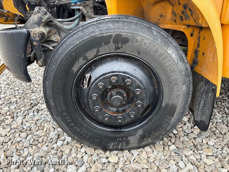 image for item YA1465 2009 IC PB105 school bus