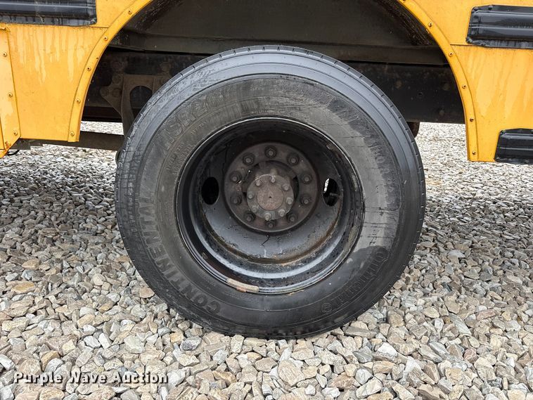 image for item YA1465 2009 IC PB105 school bus