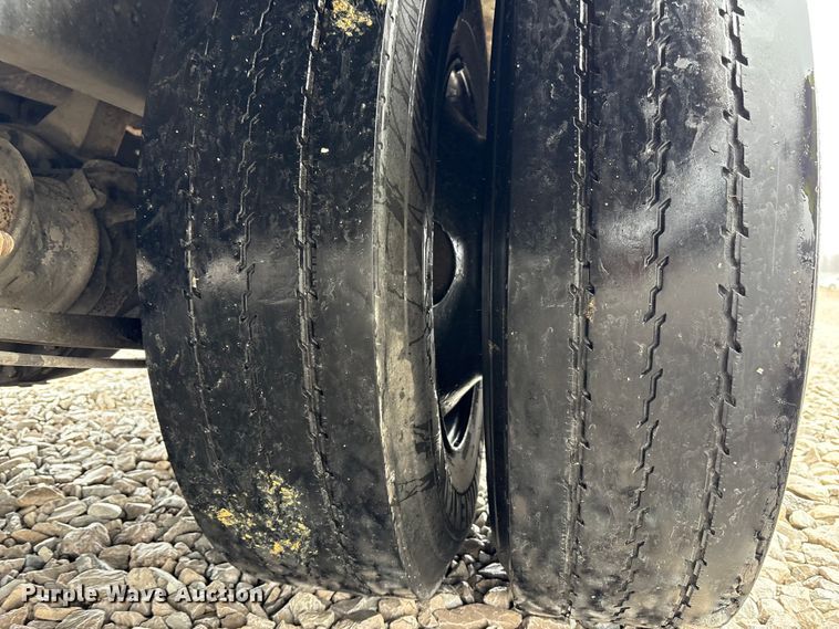 image for item YA1465 2009 IC PB105 school bus