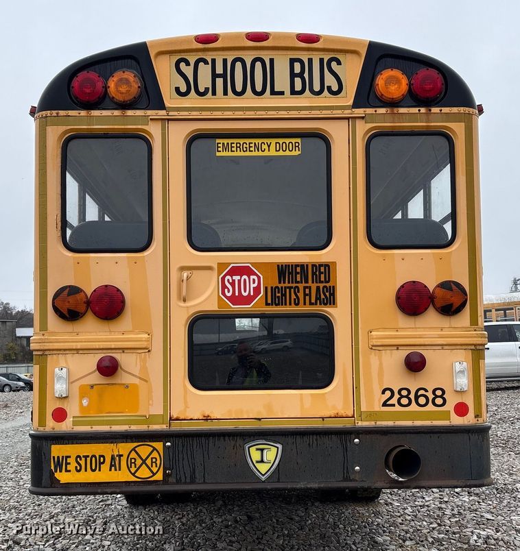 image for item YA1466 2009 IC PB105 school bus