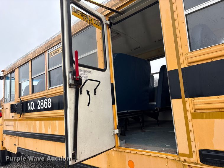 image for item YA1466 2009 IC PB105 school bus