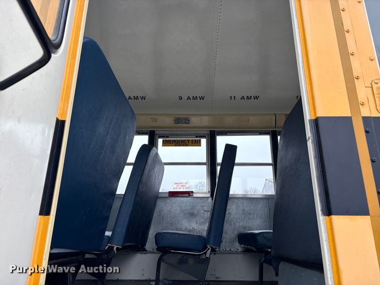 image for item YA1466 2009 IC PB105 school bus