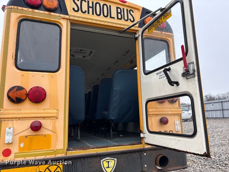 image for item YA1466 2009 IC PB105 school bus