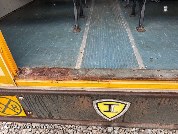 image for item YA1466 2009 IC PB105 school bus