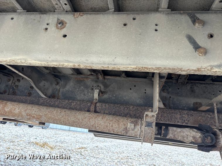 image for item YA1466 2009 IC PB105 school bus