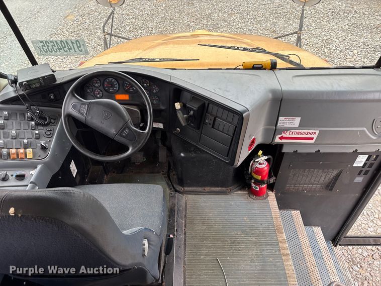 image for item YA1466 2009 IC PB105 school bus