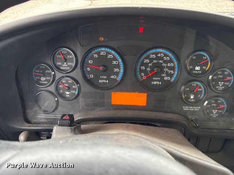 image for item YA1466 2009 IC PB105 school bus