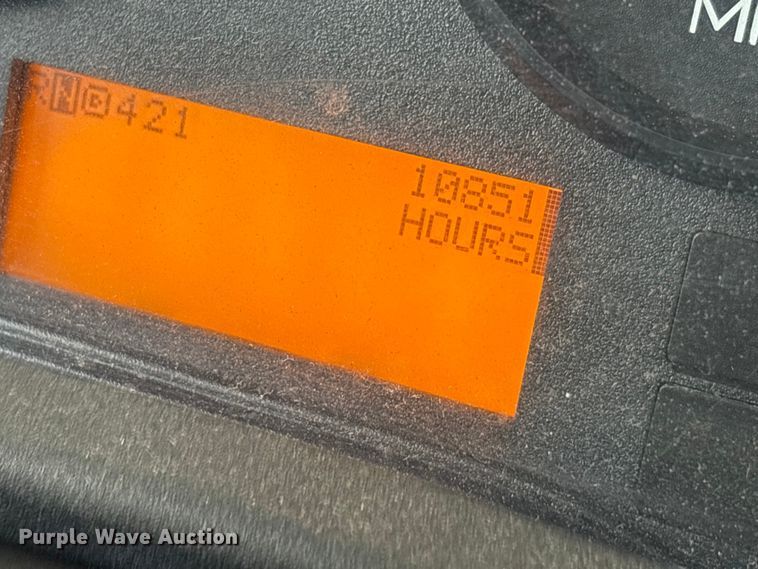 image for item YA1466 2009 IC PB105 school bus