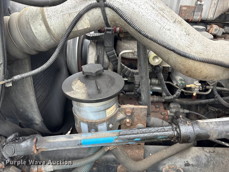 image for item YA1466 2009 IC PB105 school bus