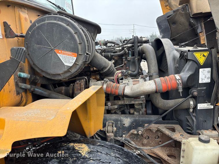 image for item YA1466 2009 IC PB105 school bus