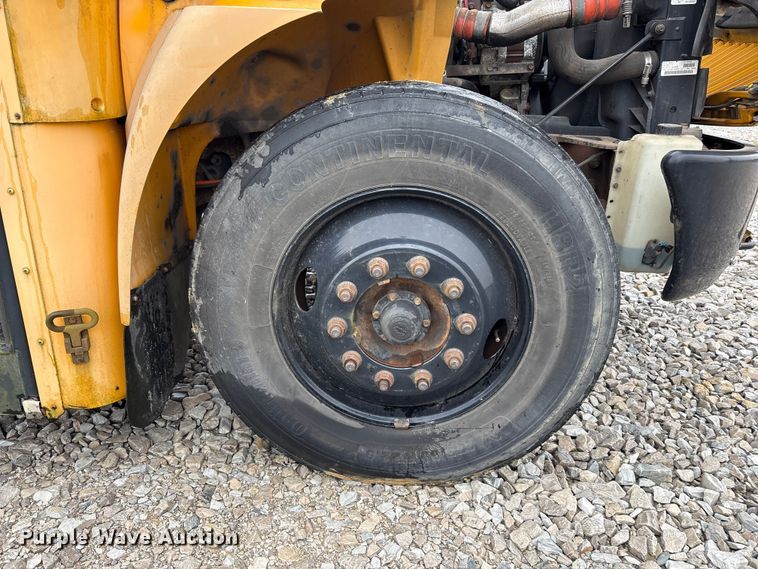 image for item YA1466 2009 IC PB105 school bus