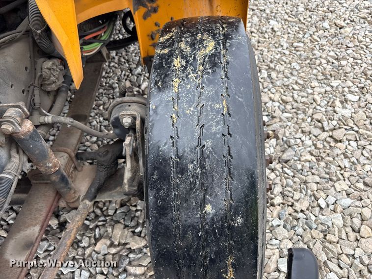 image for item YA1466 2009 IC PB105 school bus