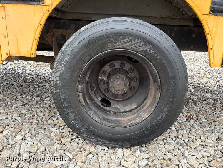 image for item YA1466 2009 IC PB105 school bus