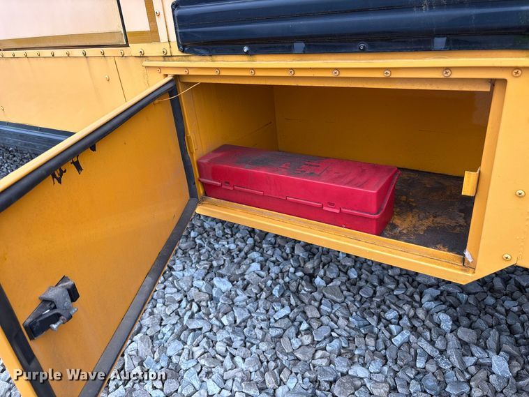 image for item YA1467 2009 IC PB105 school bus