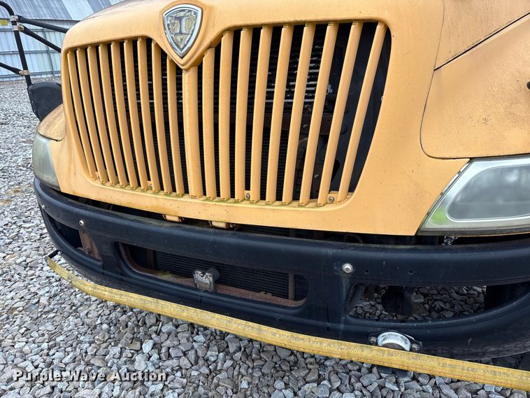 image for item YA1467 2009 IC PB105 school bus