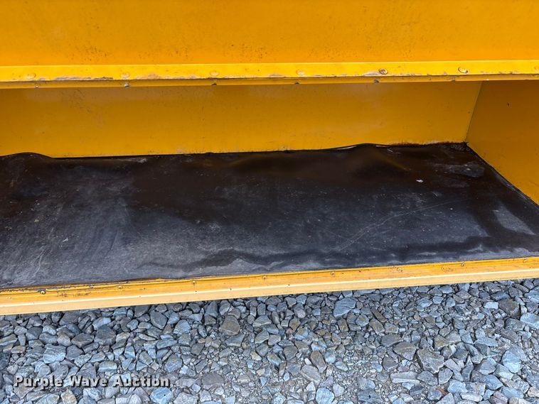 image for item YA1467 2009 IC PB105 school bus